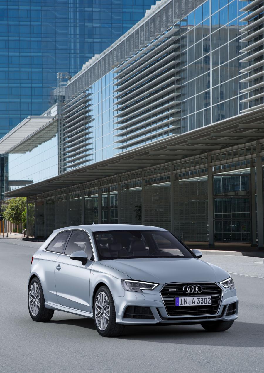  Audi A3 2.0 TDI Quattro S-Line (8V) 2016 года  (фото 10 из 18)